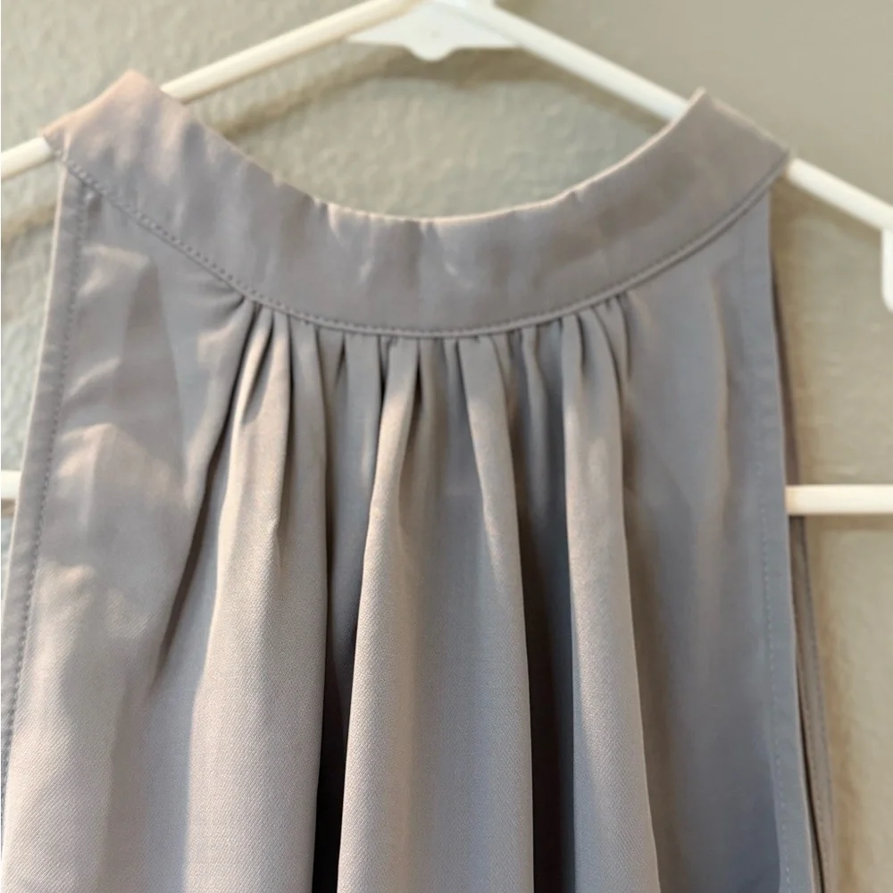 Halara Keyhole Back Halter Sleeveless Curved Hem Work Blouse in Sandalwood Gray - Picture 3 of 5